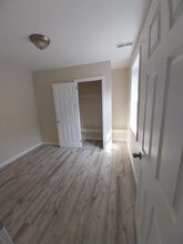 244 E Hanover St, Unit 2 bedrooms apartment in Trenton, NJ - Foto de edificio - Building Photo