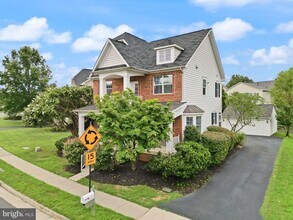 8857 Yellow Hammer Dr in Gainesville, VA - Building Photo - Building Photo