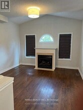 2383 Hilda Dr in Oakville, ON - Building Photo - Building Photo