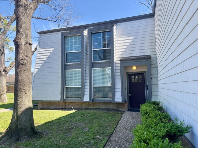 property at 10168 Beekman Pl Dr