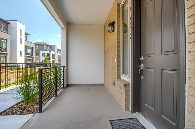 4190 E Warren Ave in Denver, CO - Building Photo - Building Photo