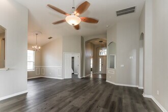 4127 101st Ave E in Parrish, FL - Building Photo - Building Photo