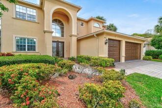 9962 Vía Amati in Wellington, FL - Building Photo - Building Photo