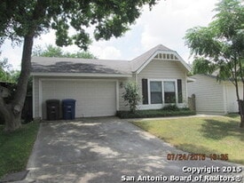 3932 Heritage Hill Dr in San Antonio, TX - Building Photo