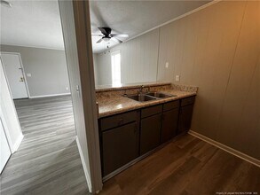 5850 Century Oaks Dr in Fayetteville, NC - Building Photo - Building Photo