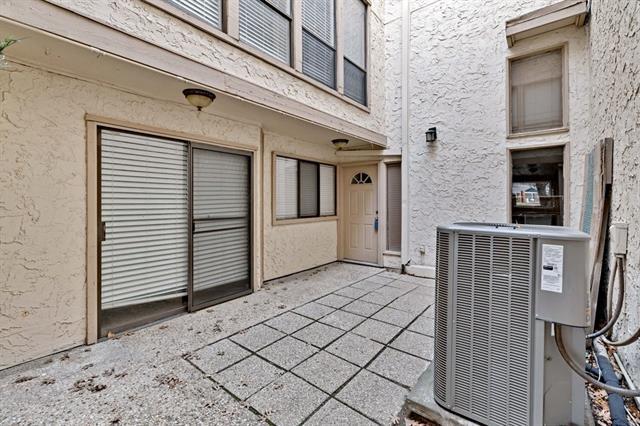 26 Oakbrook Dr in Lewisville, TX - Building Photo - Building Photo