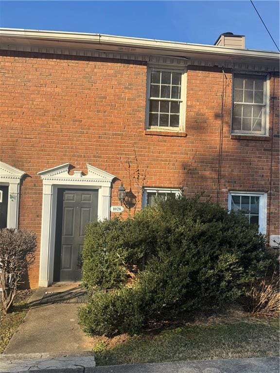 property at 1028 Jeanette Ln