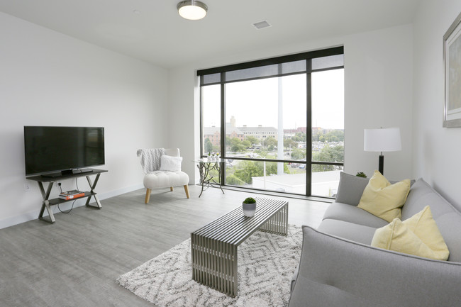 The 616 in Grand Rapids, MI - Building Photo - Interior Photo