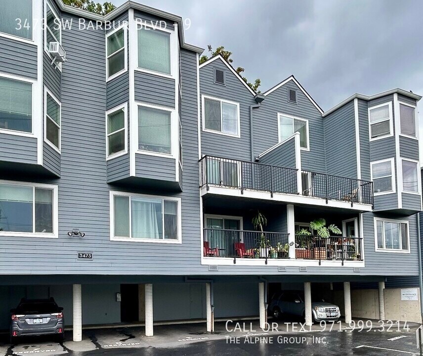 3473 SW Barbur Blvd in Portland, OR - Building Photo