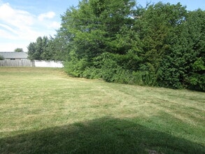 3236 Wind River Cir in Columbia, MO - Building Photo - Building Photo