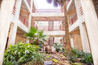 1306 Marina Bay Dr in Kemah, TX - Foto de edificio - Building Photo