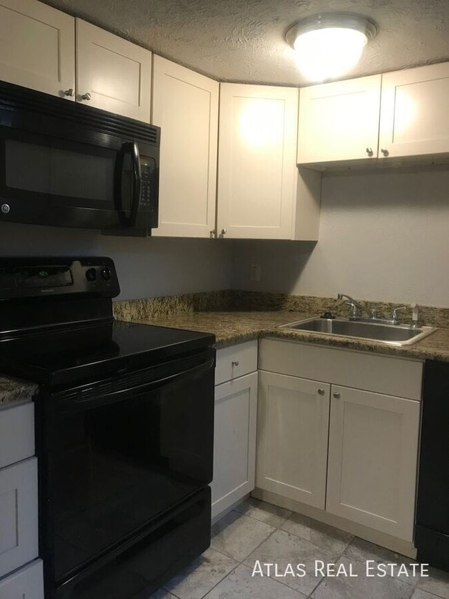 1569 Lima St in Aurora, CO - Building Photo - Building Photo