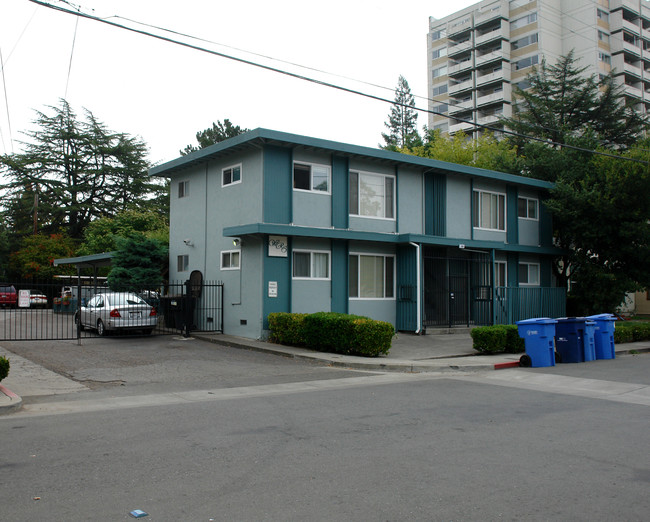 140 Hendley St in Santa Rosa, CA - Building Photo - Building Photo