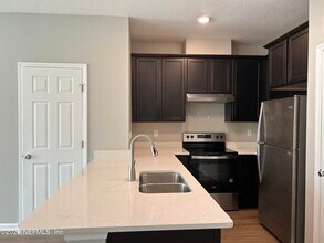 9798 Fiddleback Ln in Jacksonville, FL - Building Photo - Building Photo