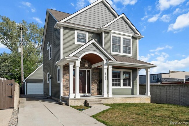 property at 3450 Buckingham Ave