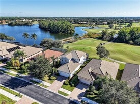 6096 Dogleg Dr in Naples, FL - Building Photo