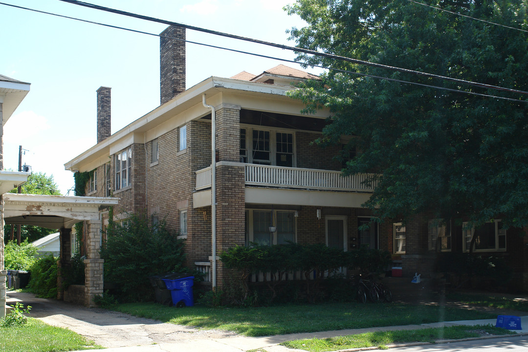 261-263 E Maxwell St in Lexington, KY - Foto de edificio