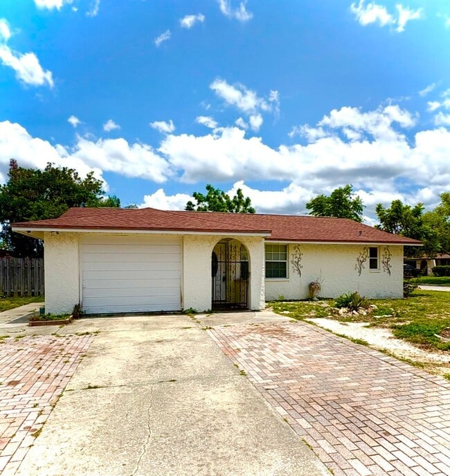 property at 6707 Lenoir Dr