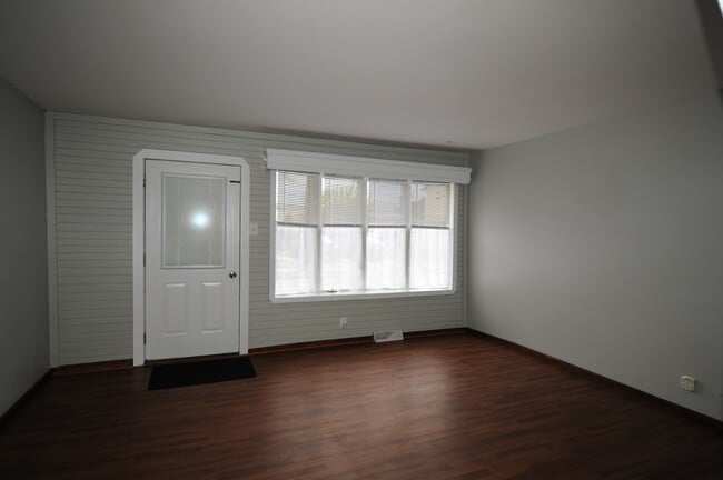 375 Elm Ave in Kingston, PA - Building Photo - Building Photo