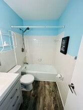 2189 NE Rustic Way in Jensen Beach, FL - Building Photo - Building Photo
