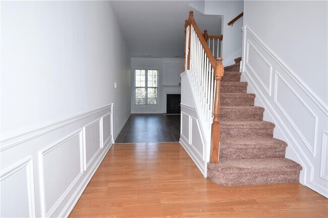 3049 Hartright Bend Ct in Duluth, GA - Building Photo - Building Photo