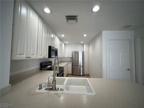 28262 Villagewalk Cir in Bonita Springs, FL - Building Photo - Building Photo