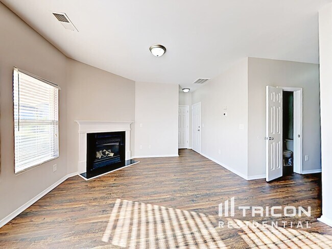 3728 Charterhall Ln in Charlotte, NC - Foto de edificio - Building Photo