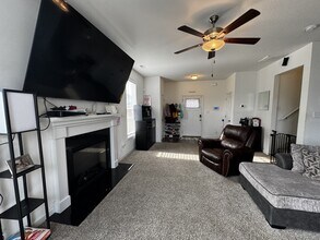 407 Cattle Ranch Ln in Jacksonville, NC - Building Photo - Building Photo