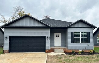 2766 Cedrus Ave in Bowling Green, KY - Building Photo