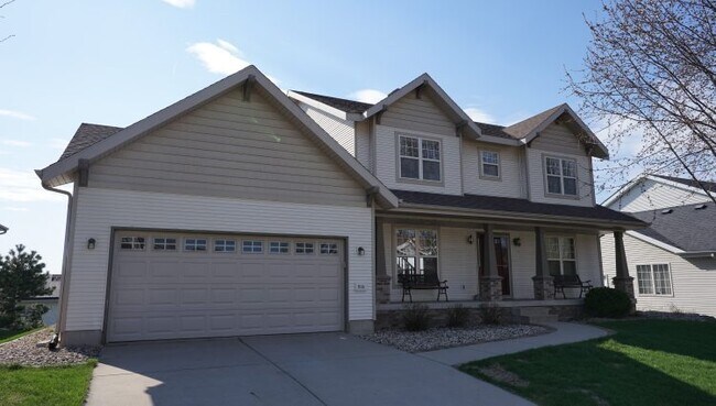 property at 914 Eagle Crest Dr