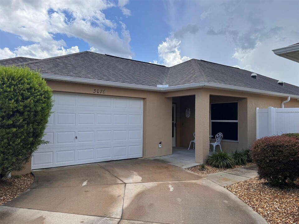 3076 Gulfport Ct in the Villages, FL - Building Photo