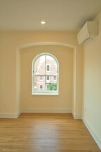 337 Marlborough St, Unit 5 in Boston, MA - Building Photo - Building Photo