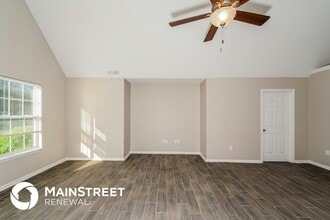 1282 Railroad Dr in Hayden, AL - Foto de edificio - Building Photo