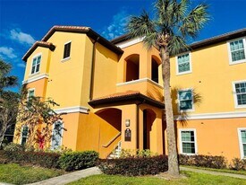 5455 Vineland Rd in Orlando, FL - Building Photo