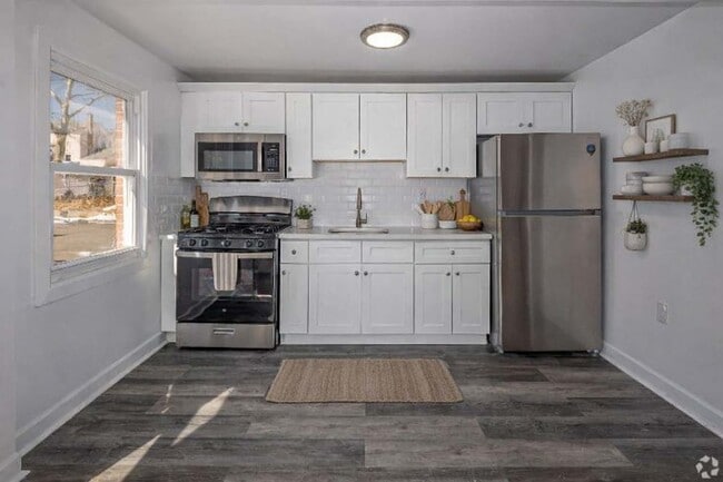 Jefferson Gardens in Clifton, NJ - Building Photo - Building Photo