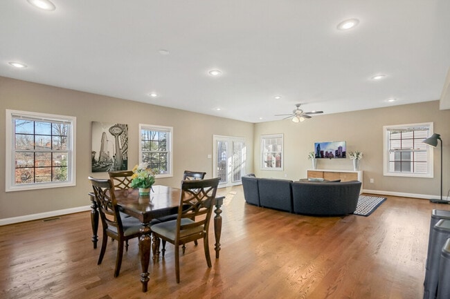 624 US-29 in Falls Church, VA - Building Photo - Building Photo