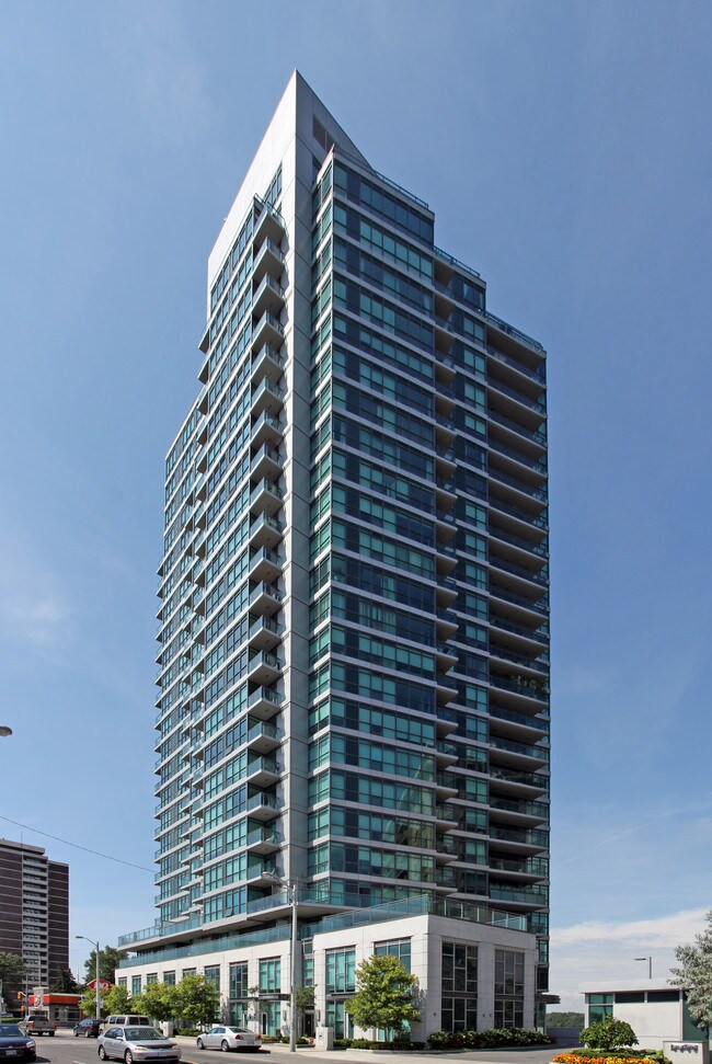 Minto Skyy in Toronto, ON - Building Photo - Building Photo