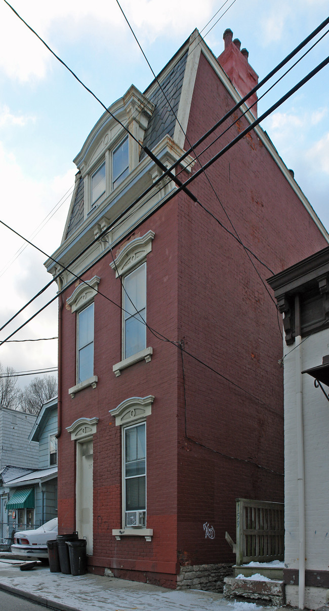 157 Warner St in Cincinnati, OH - Building Photo - Building Photo