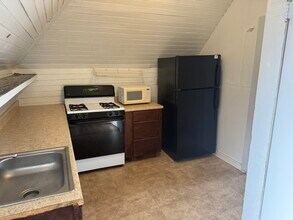 907 Rood Ave, Unit Rood Ave Upstairs in Grand Junction, CO - Building Photo - Building Photo