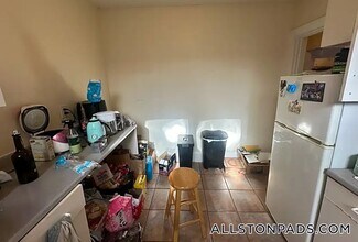 11 Barrows St, Unit 3A in Boston, MA - Building Photo - Building Photo