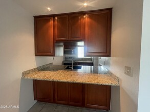 7436 E Chaparral Rd in Scottsdale, AZ - Building Photo - Building Photo