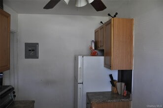 133-22 Laurelton Pkwy in Queens, NY - Building Photo - Building Photo