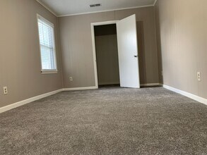 5137 Whiteway Dr in Memphis, TN - Building Photo - Building Photo