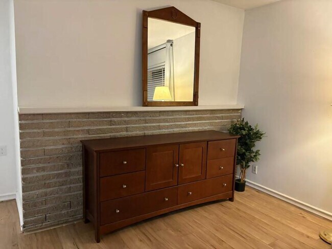 2412 E 28th Ave in Vancouver, BC - Building Photo - Building Photo