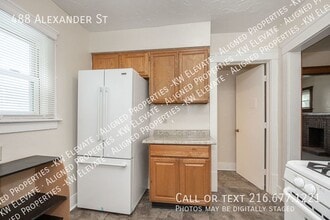 488 Alexander St in Akron, OH - Building Photo - Building Photo