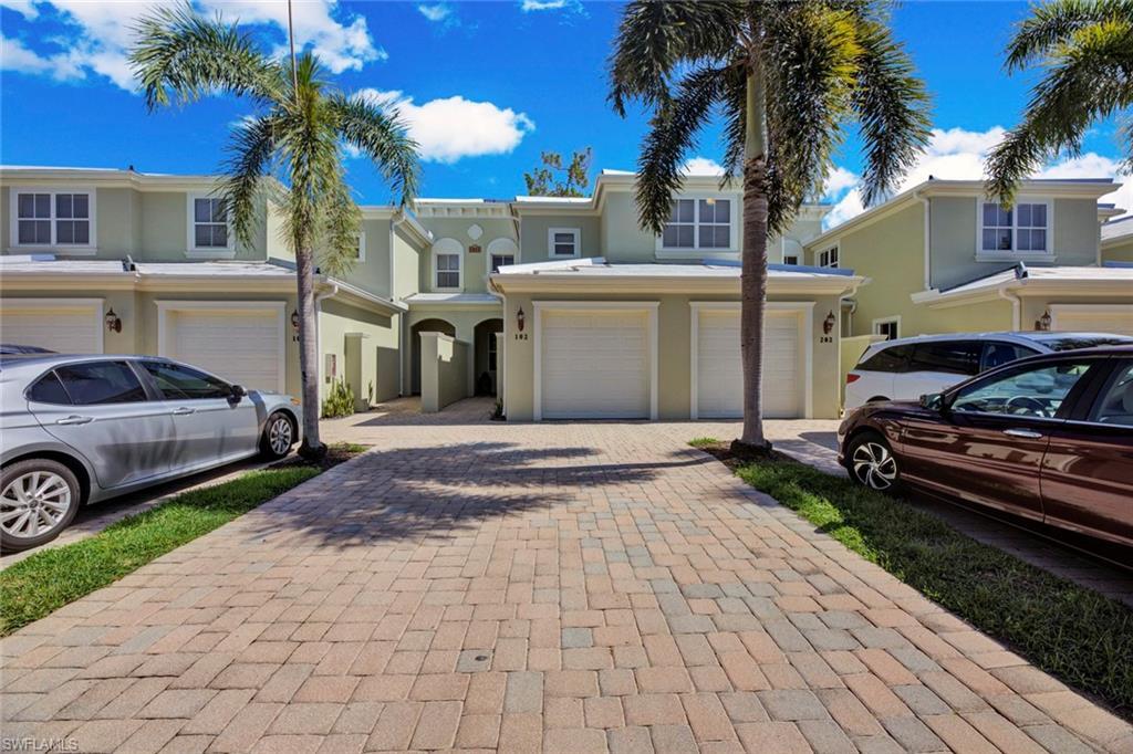 1415 Mariposa Cir-Unit -102 in Naples, FL - Building Photo