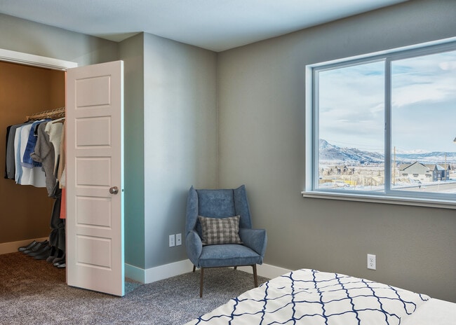 property at 640 Ptarmigan Ln