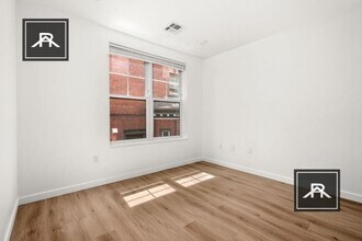 42 Centre St in Brookline, MA - Building Photo - Building Photo