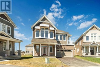 83 Hackamore Cres in Ottawa, ON - Building Photo - Building Photo