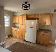 330 Eaton Ave in Hamilton Township, NJ - Building Photo - Building Photo